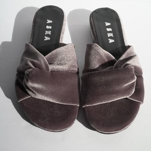 Women's ASKA Emily Flats